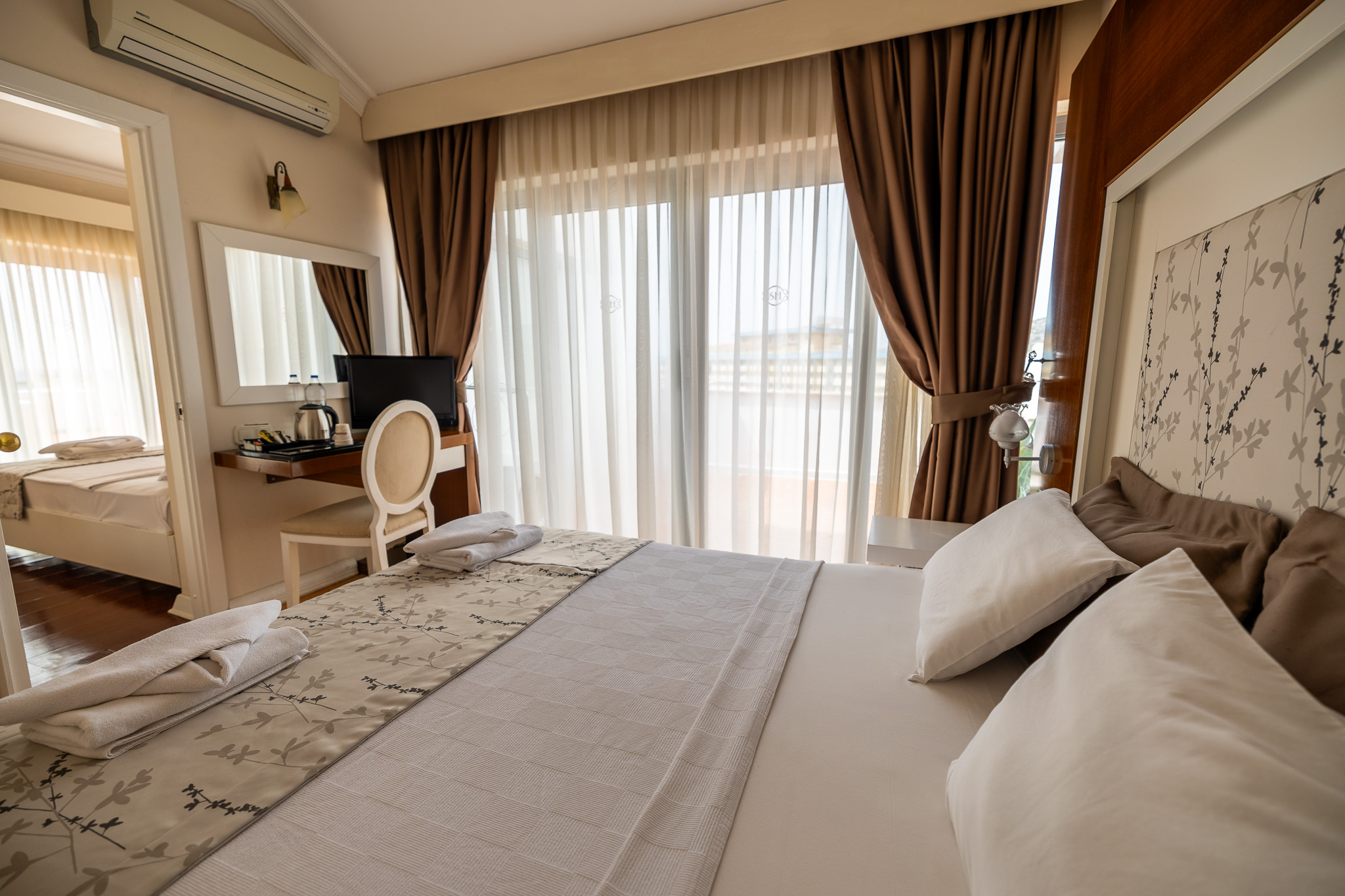 Sentinus Beach Hotel 35/83