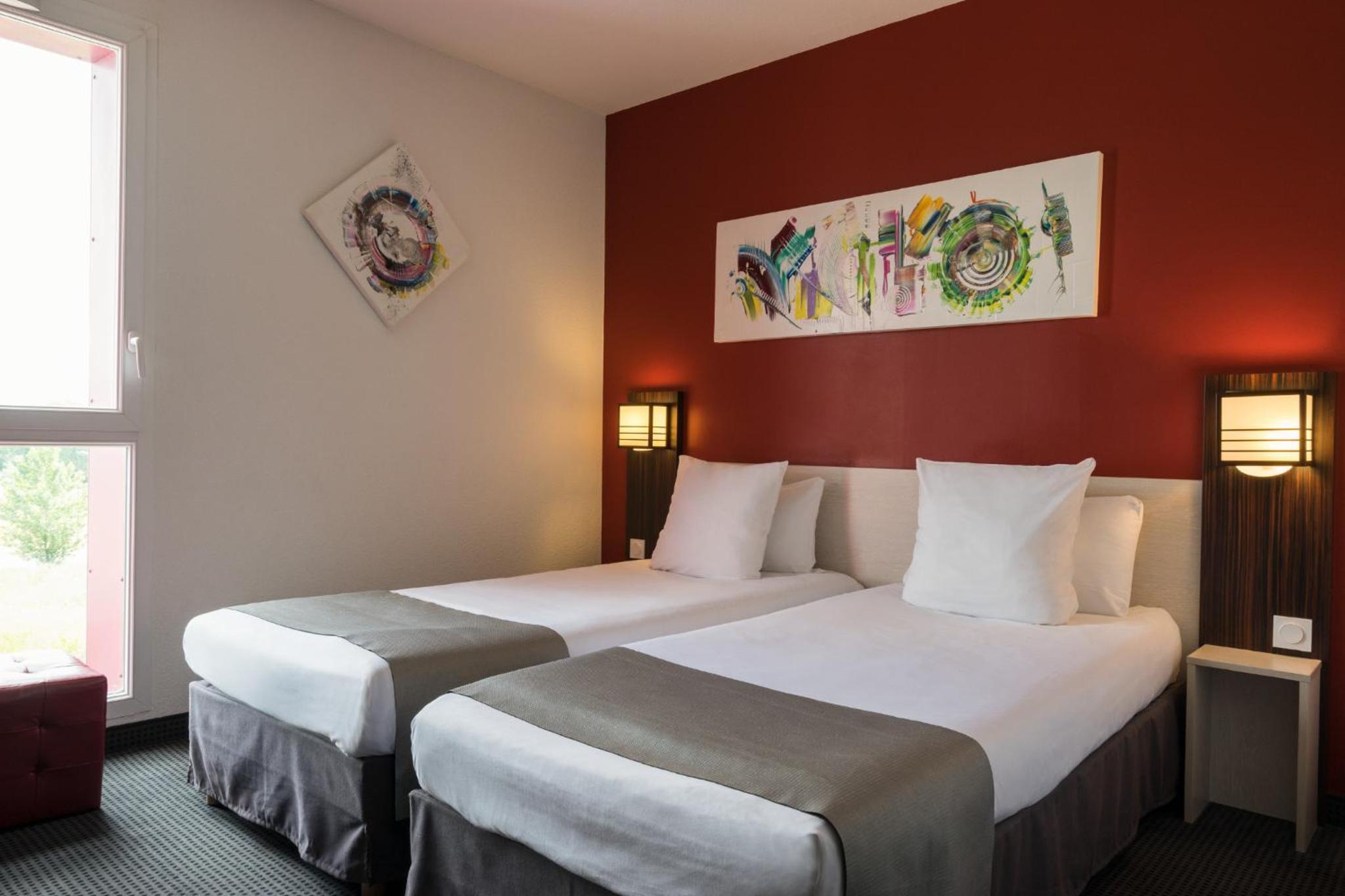 Room, Twin Beds