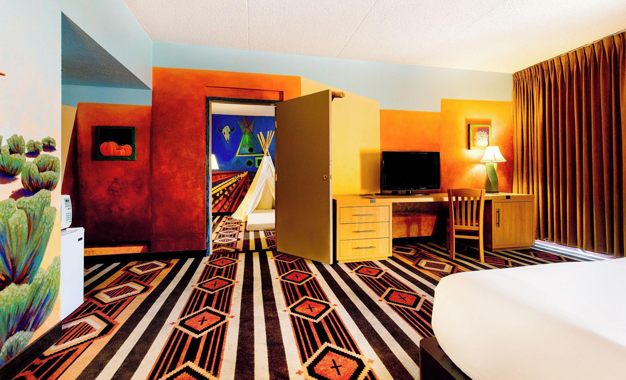 2 Bedrooms, Family Suite, Artist