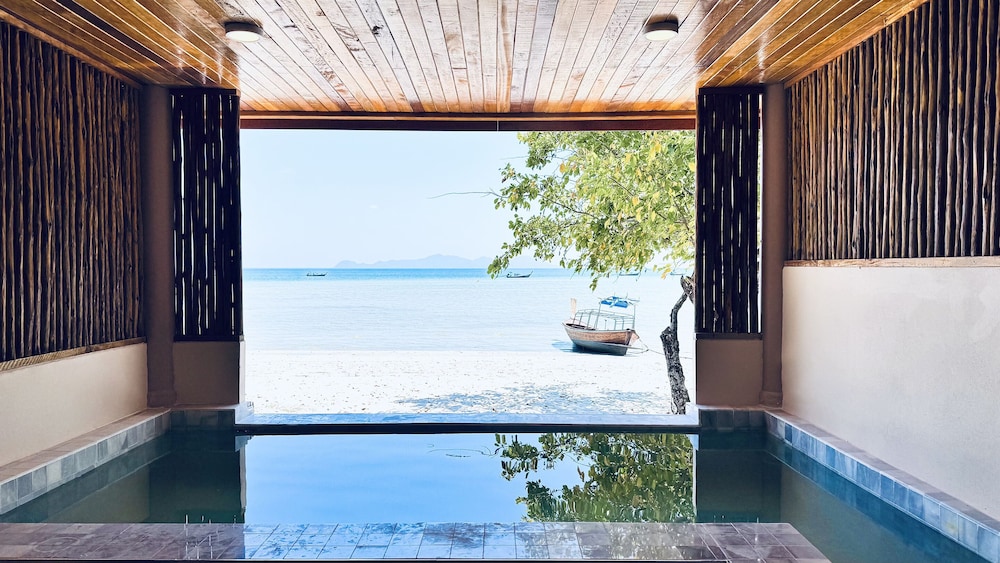 Koh Mook Riviera Beach Resort 22/50