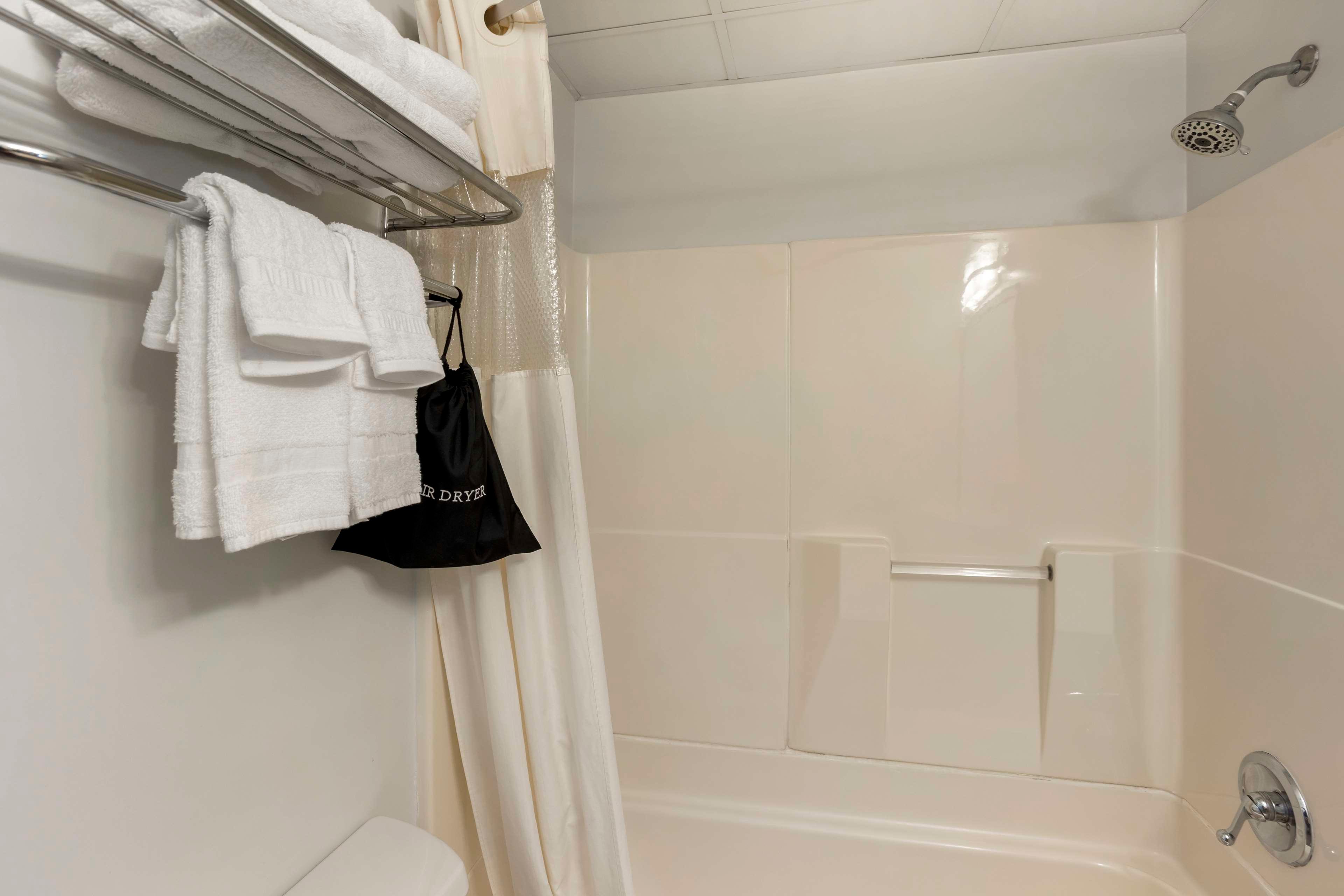غرفة رباعية بسريرين مزدوجين، Best Western Dubois Hotel 4/4