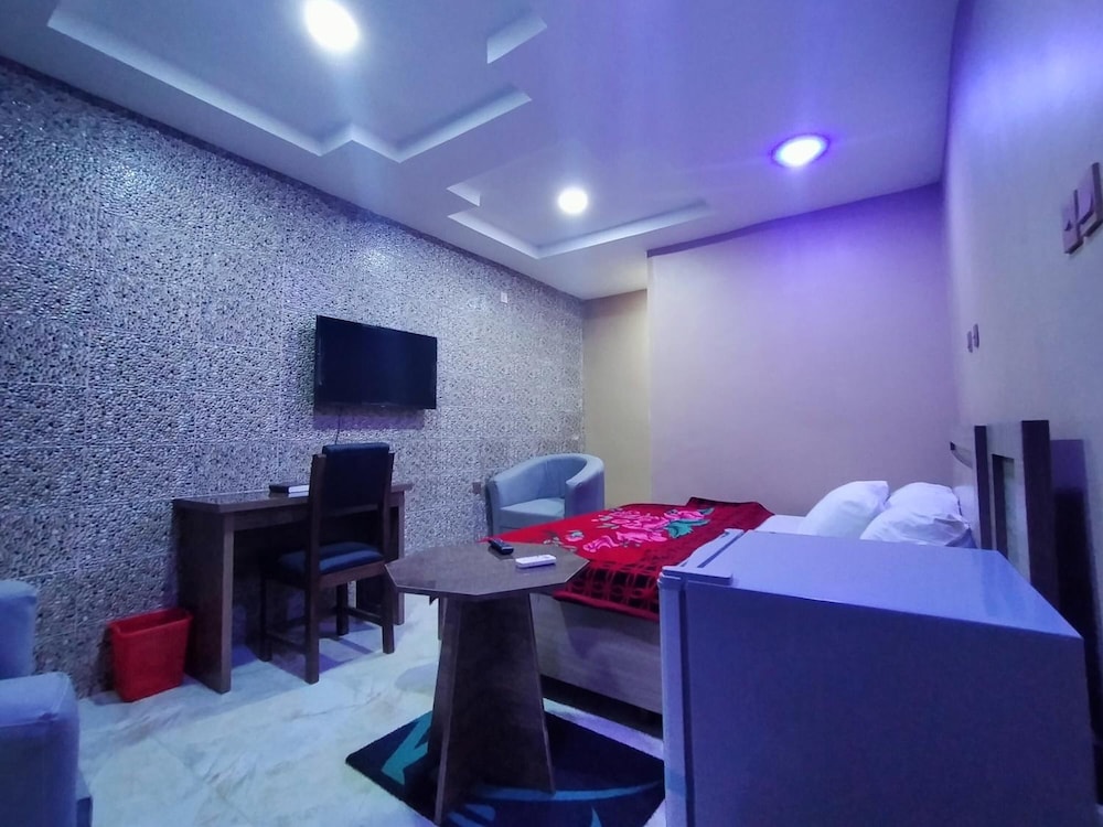 Orient Hotel & Plaza Ltd 19/26