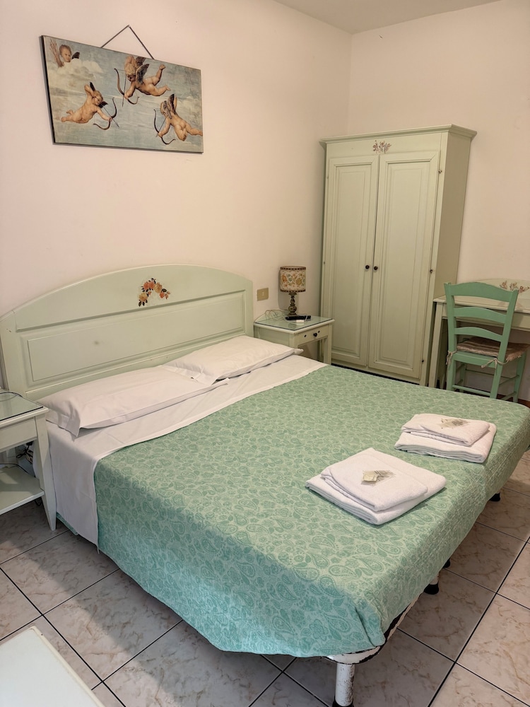 Hotel Adua 33/62