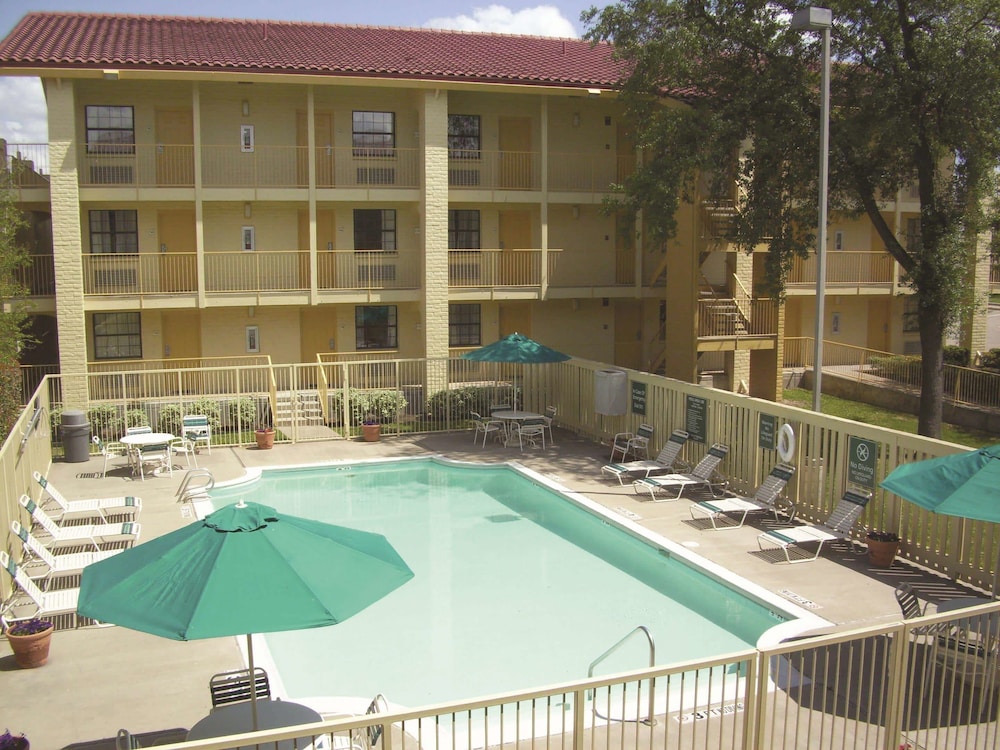 La Quinta Inn Temple 7/28