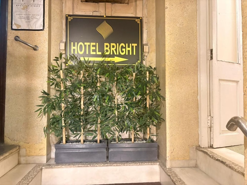 Bright Hotel 24/34