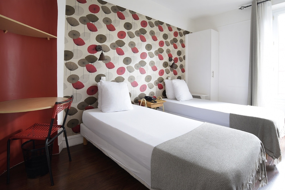 Zazie Hotel 7/72