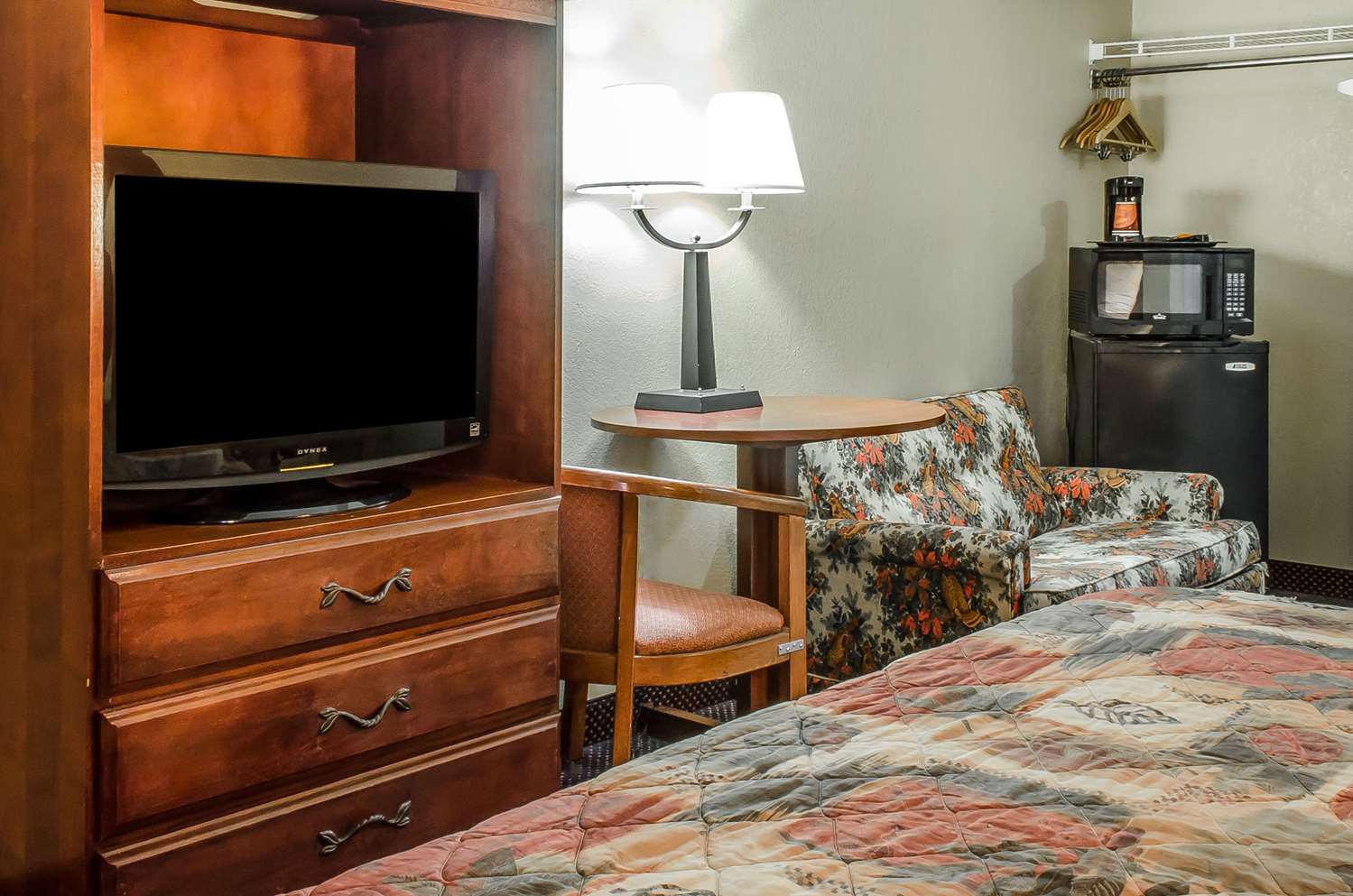 Rodeway Inn Allentown 32/34