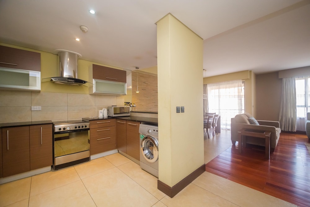 Taarifa Suites 50/50