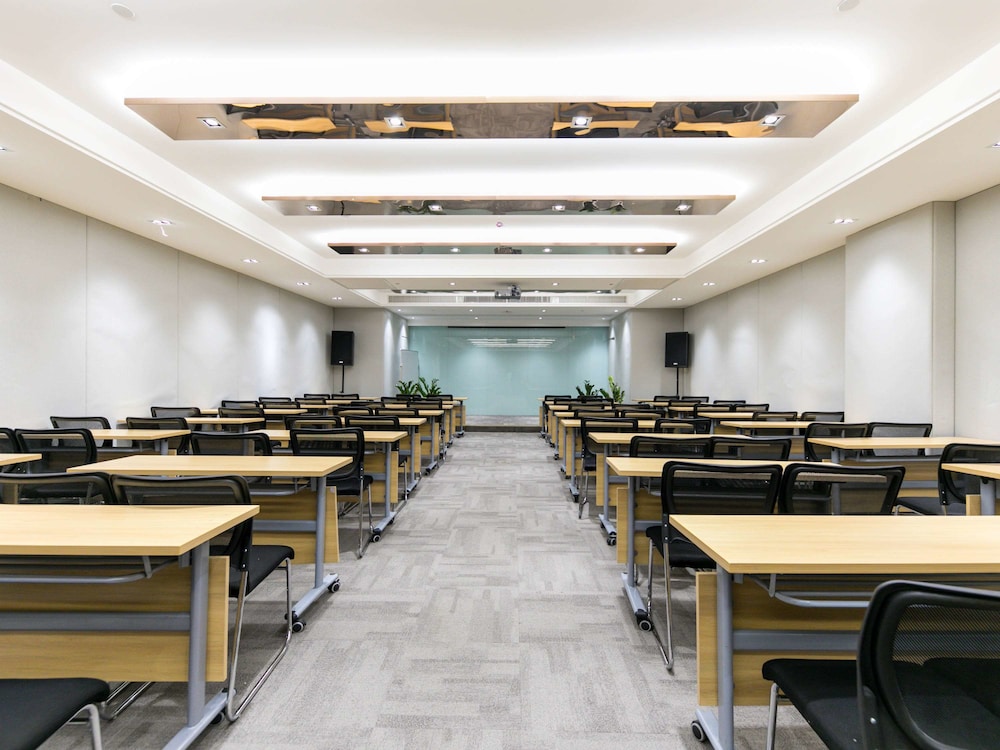 Ibis Styles Shanghai Hongqiao Airport 40/45