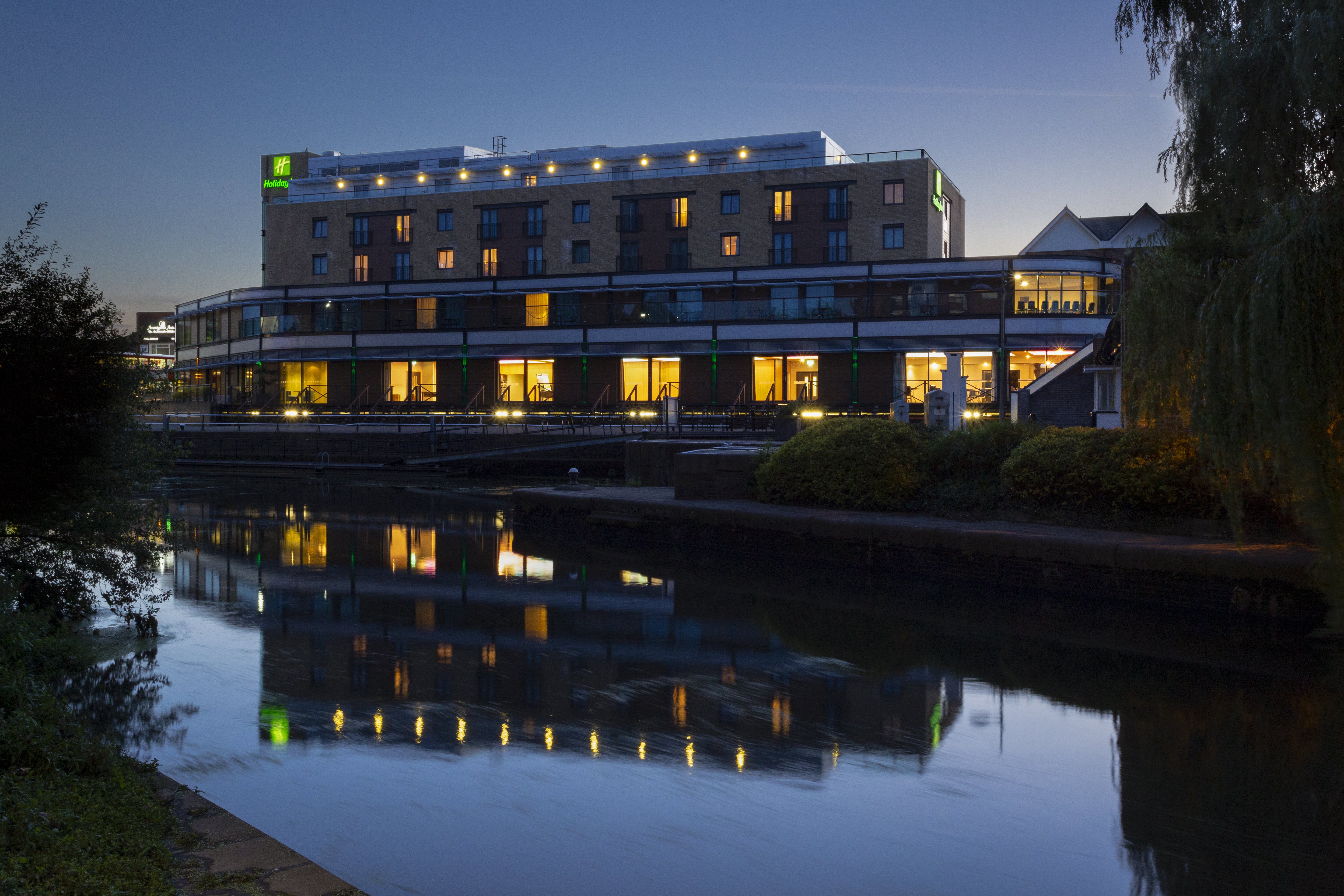 Holiday Inn London Brentford Lock 3/60