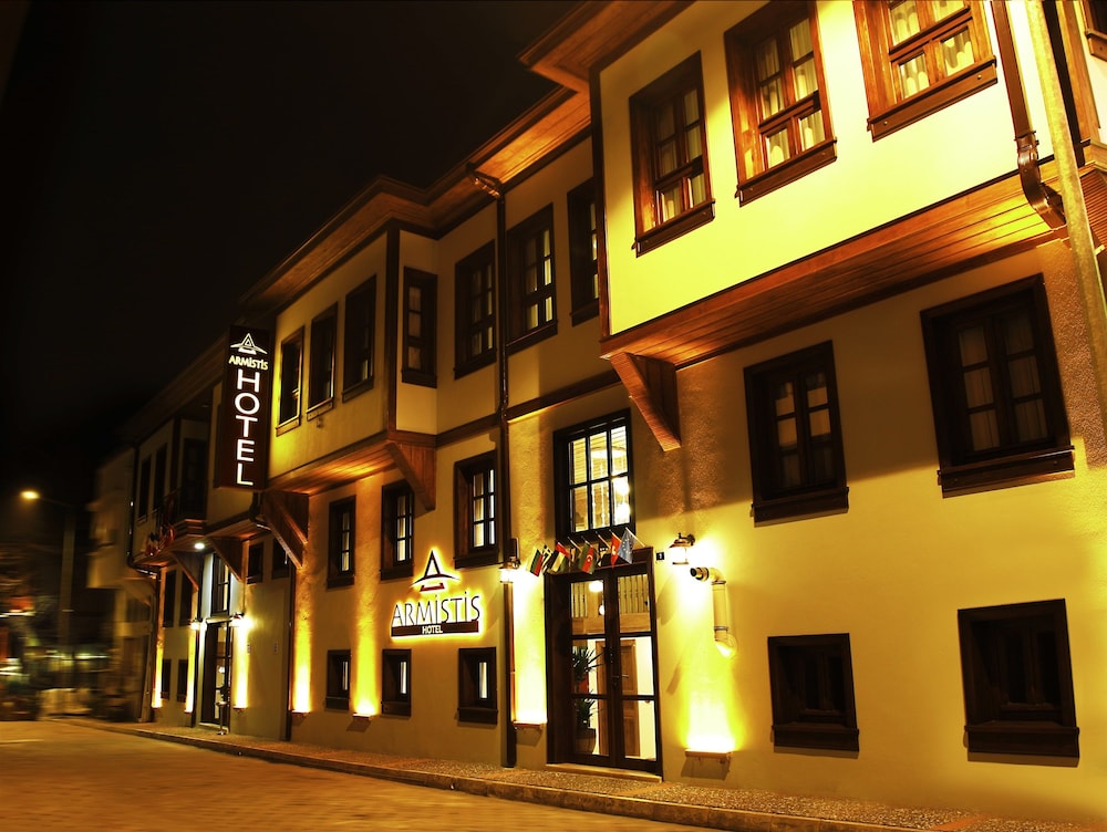 Armistis Hotel 3/50