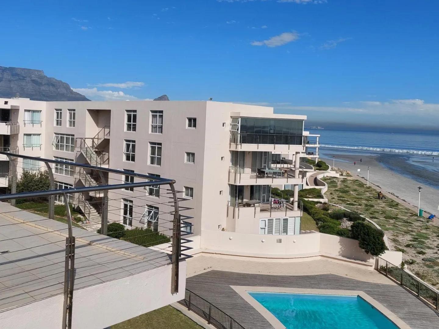Cape beach penthouse 28/31
