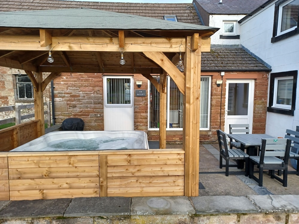 Green View Lodges 8/55