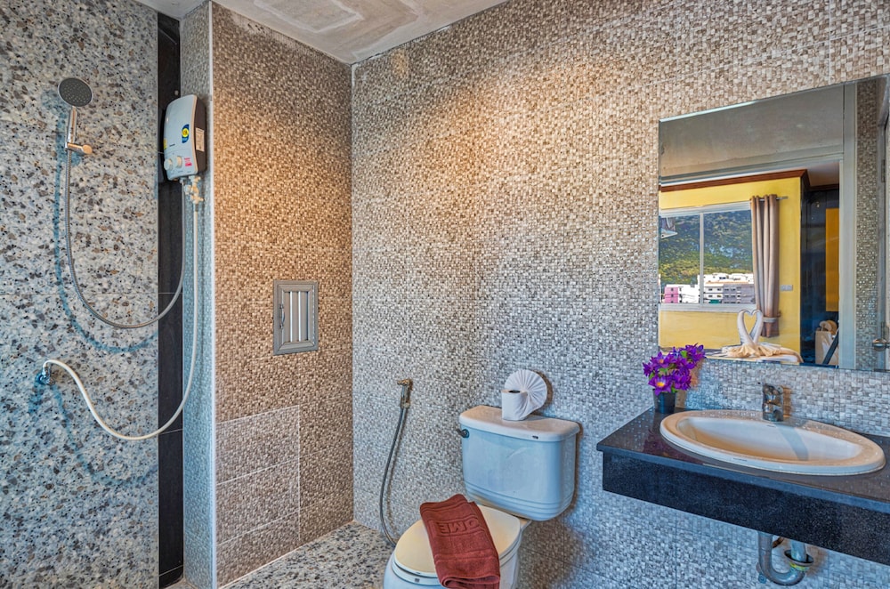 TJ Patong Hotel (SHA Plus+) 24/26