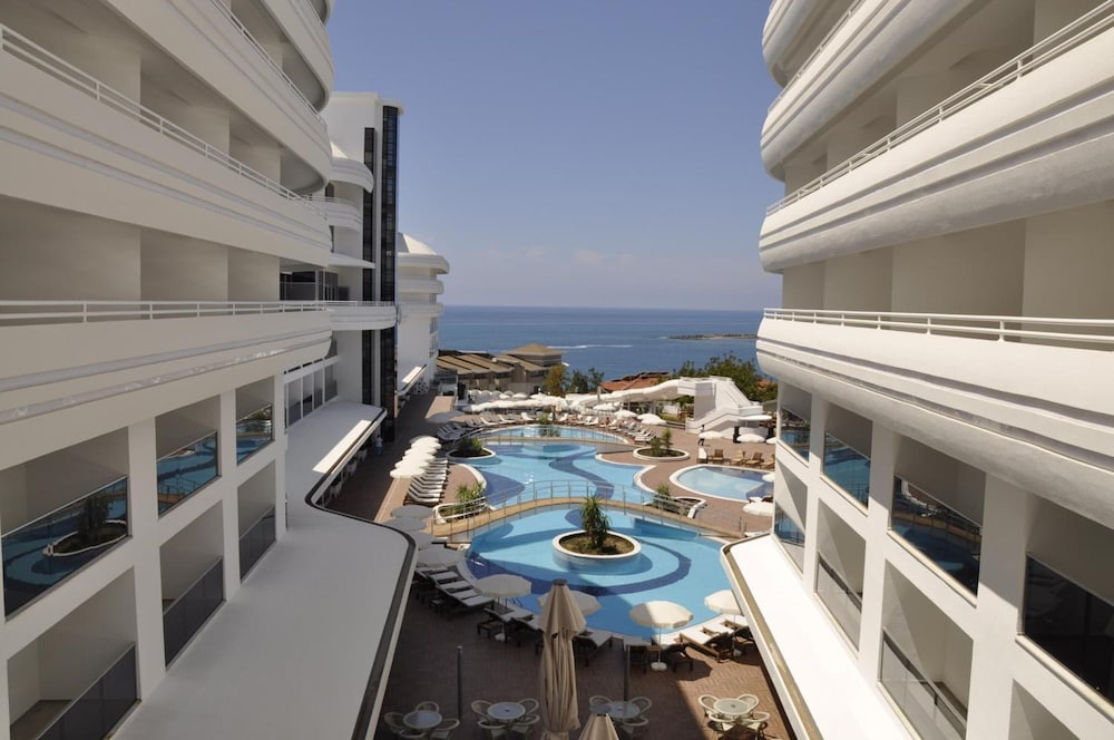 Laguna Beach Alya Resort & SPA 6/50