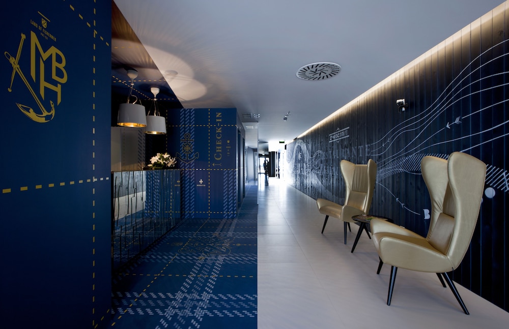 Macarico Beach Hotel 3/66