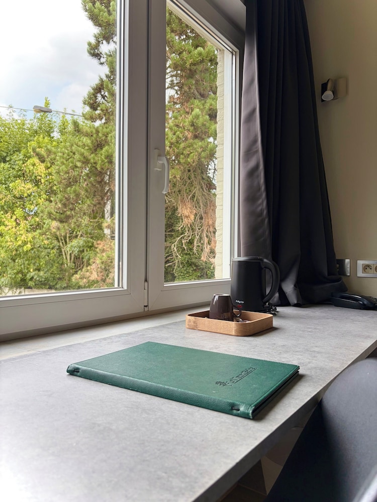 RELAIS DU SILENCE AUBERGE DU VIEUX CEDRE 17/31