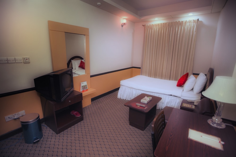HOTEL 71 24/71