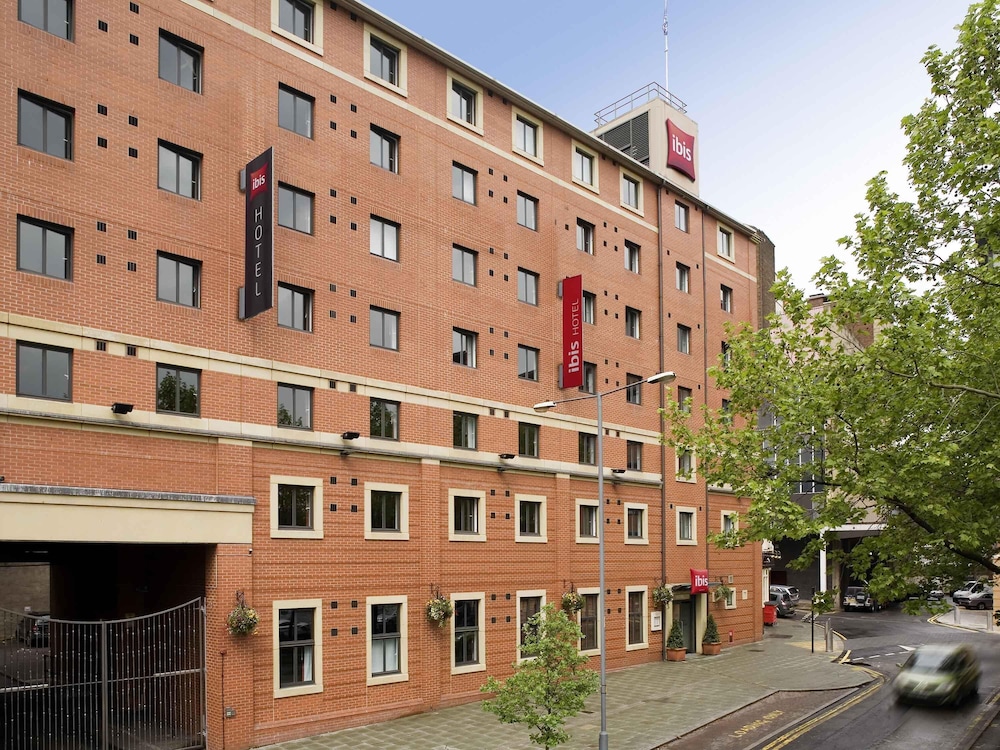 Ibis Sheffield City 1/47