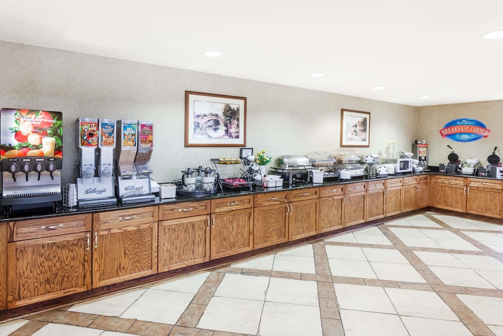 Baymont By Wyndham Elkhart 36/54