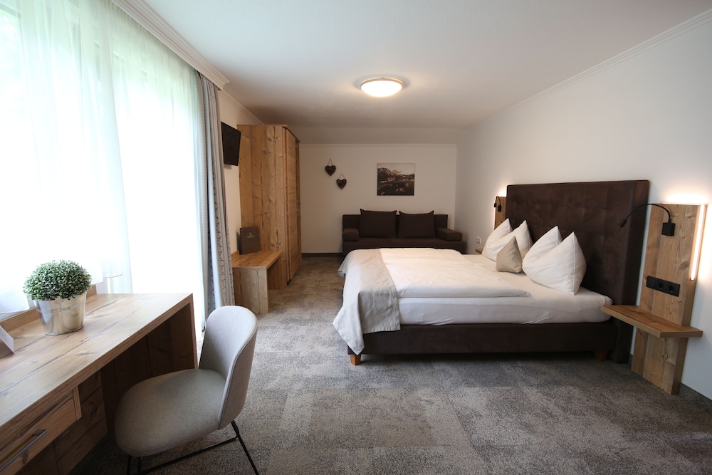 LANDHOTEL LAUDERSBACH 23/71