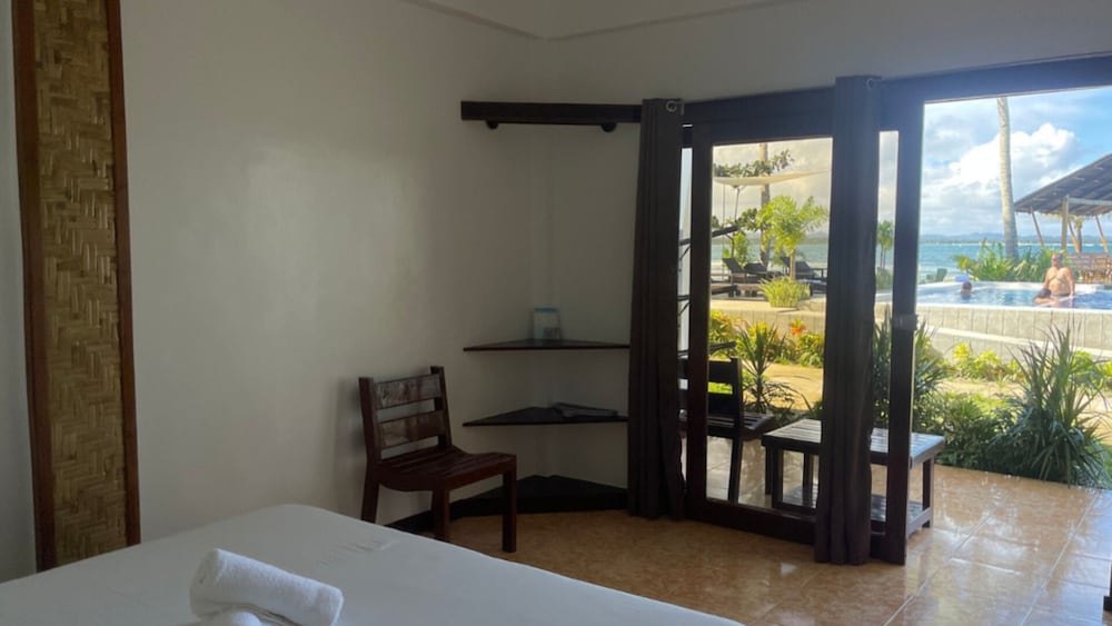 Ocean 101 Beach Resort 34/50