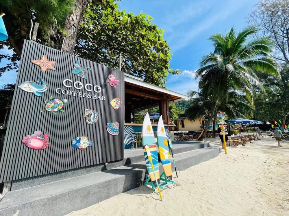 COCONUT BEACH RESORT 63/74