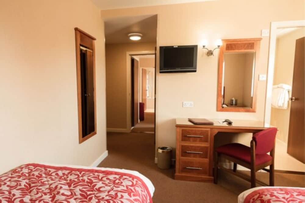 Laichmoray Hotel 49/63