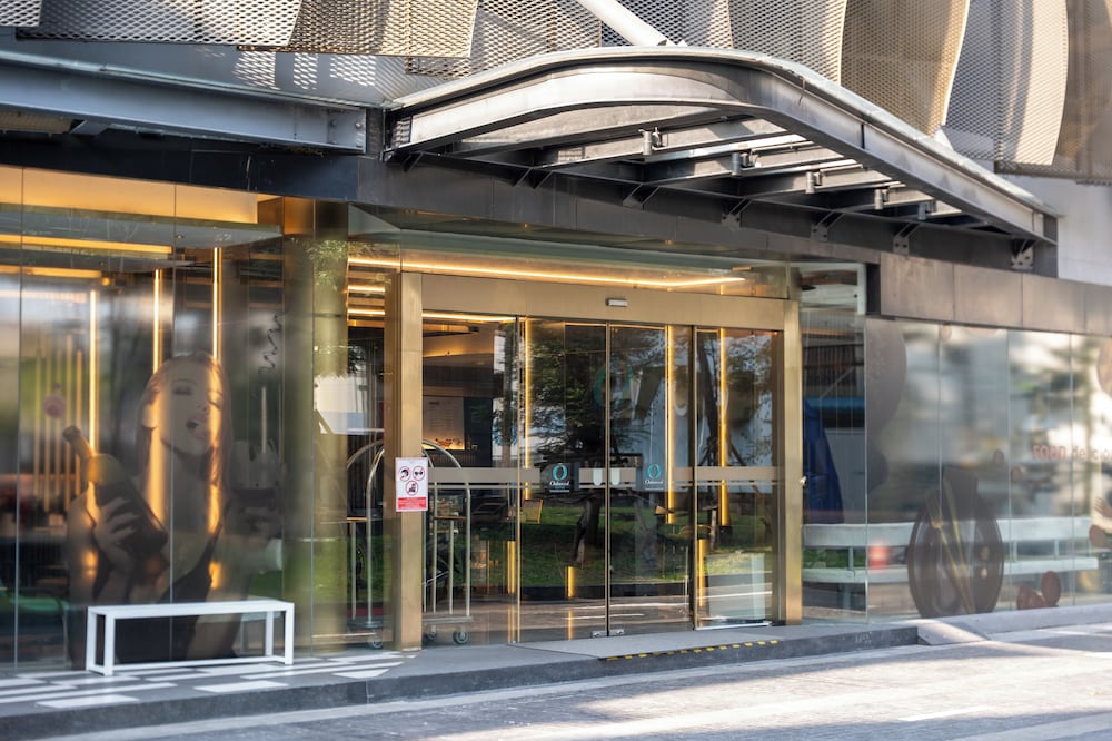 Oakwood Suites Tiwanon Bangkok in NONTHABURI