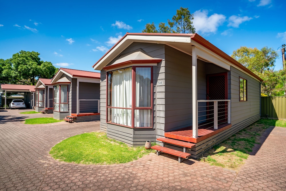 Adelaide Caravan Park 3/67