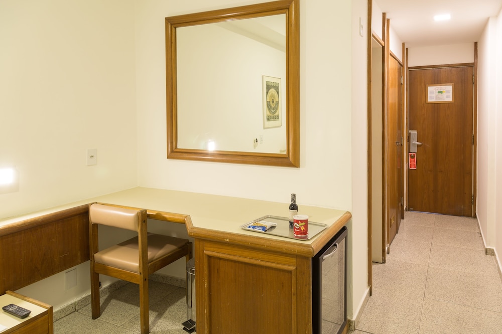Hotel Bandeirantes 10/69