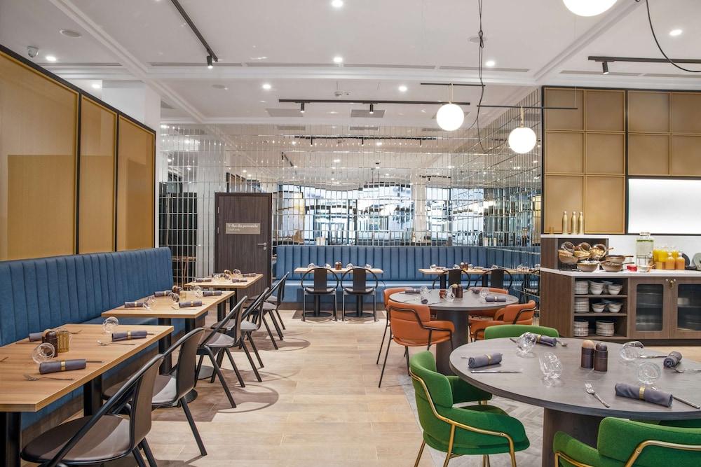 restaurant cafeteria
