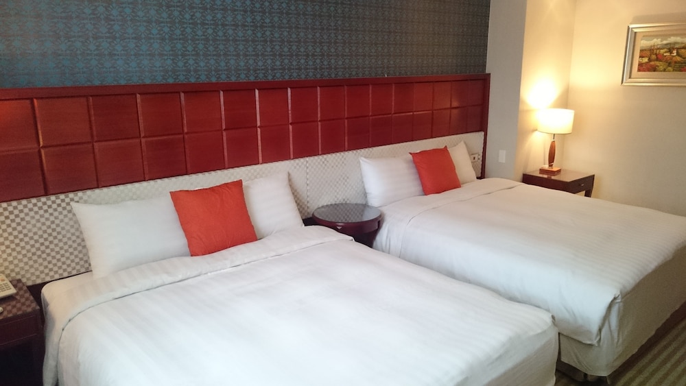 MRT Hotel 24/59