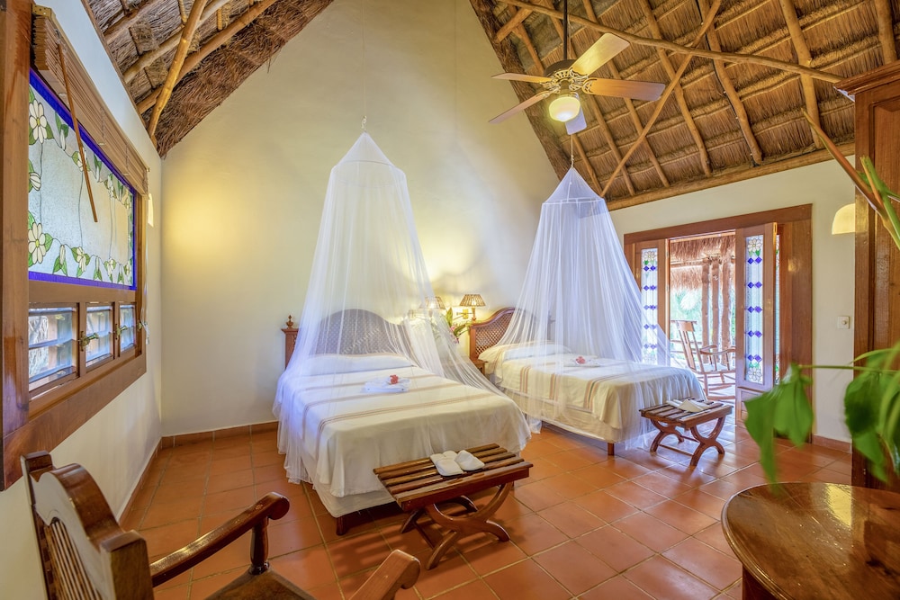 The Lodge At Uxmal 12/50