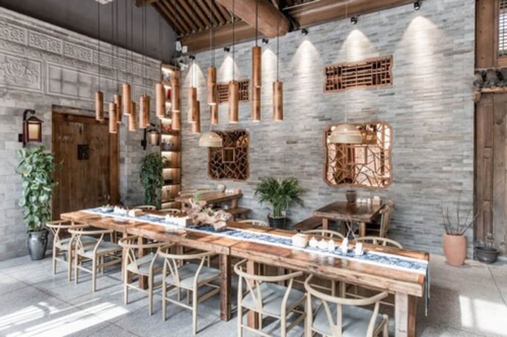 Water Hotel Pingyao 30/40