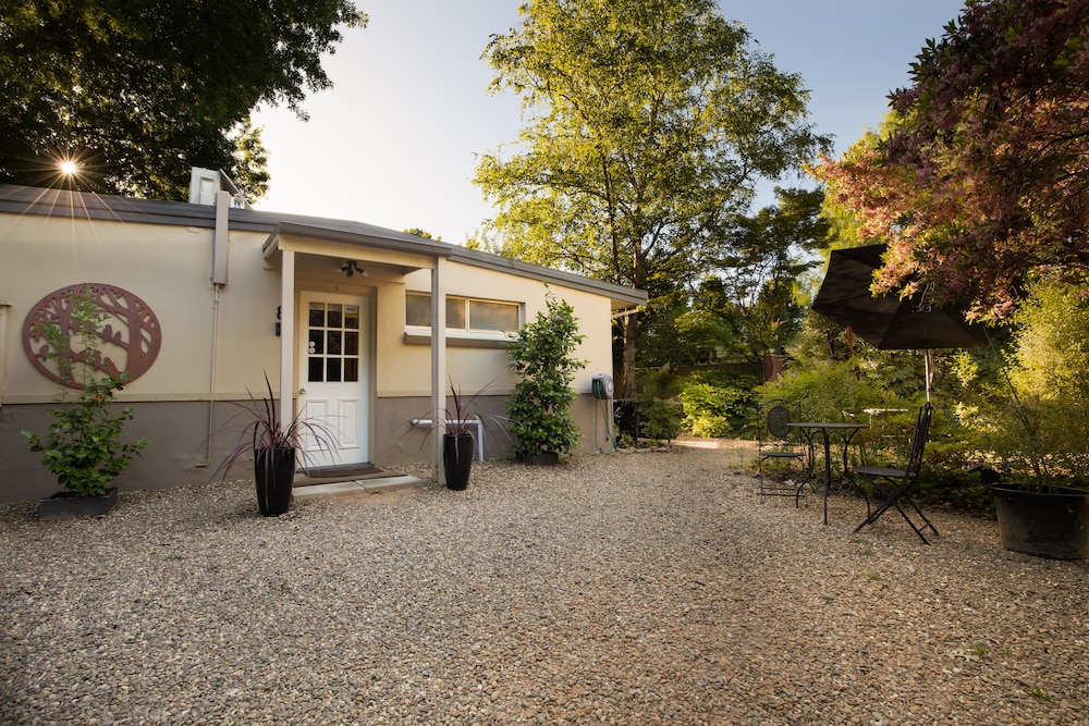 Adina Lodge Holiday Units 6/71