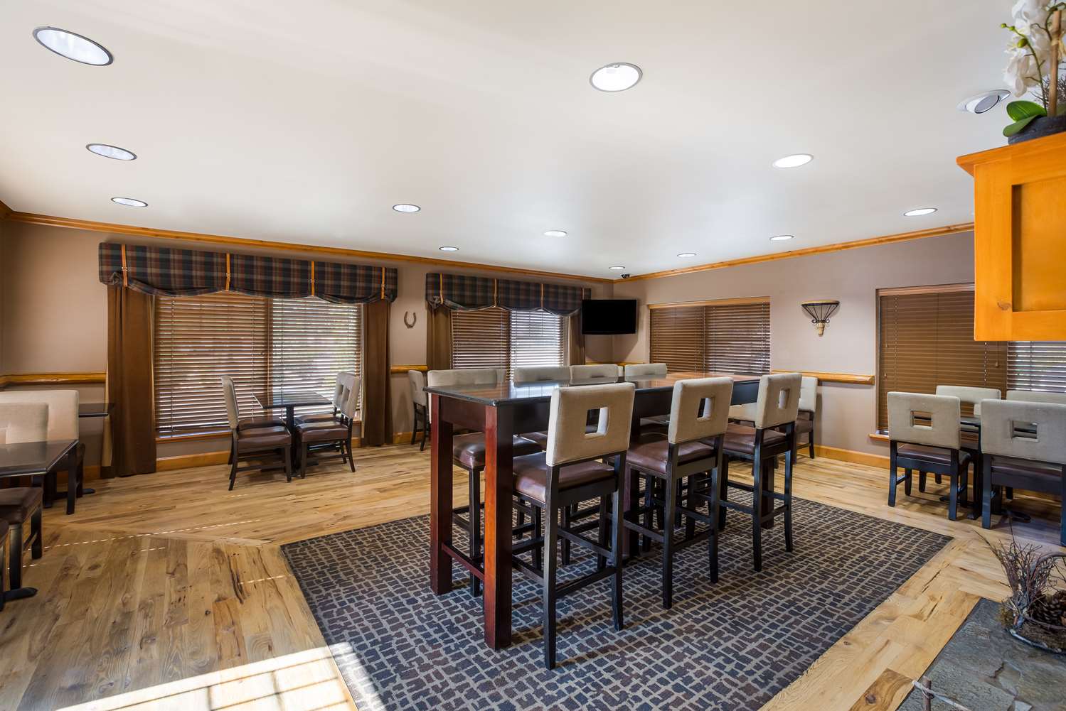 Best Western Northwest Lodge 14/17