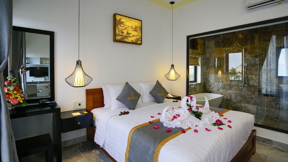 SUPERIOR, DOUBLE BED, BALCONY