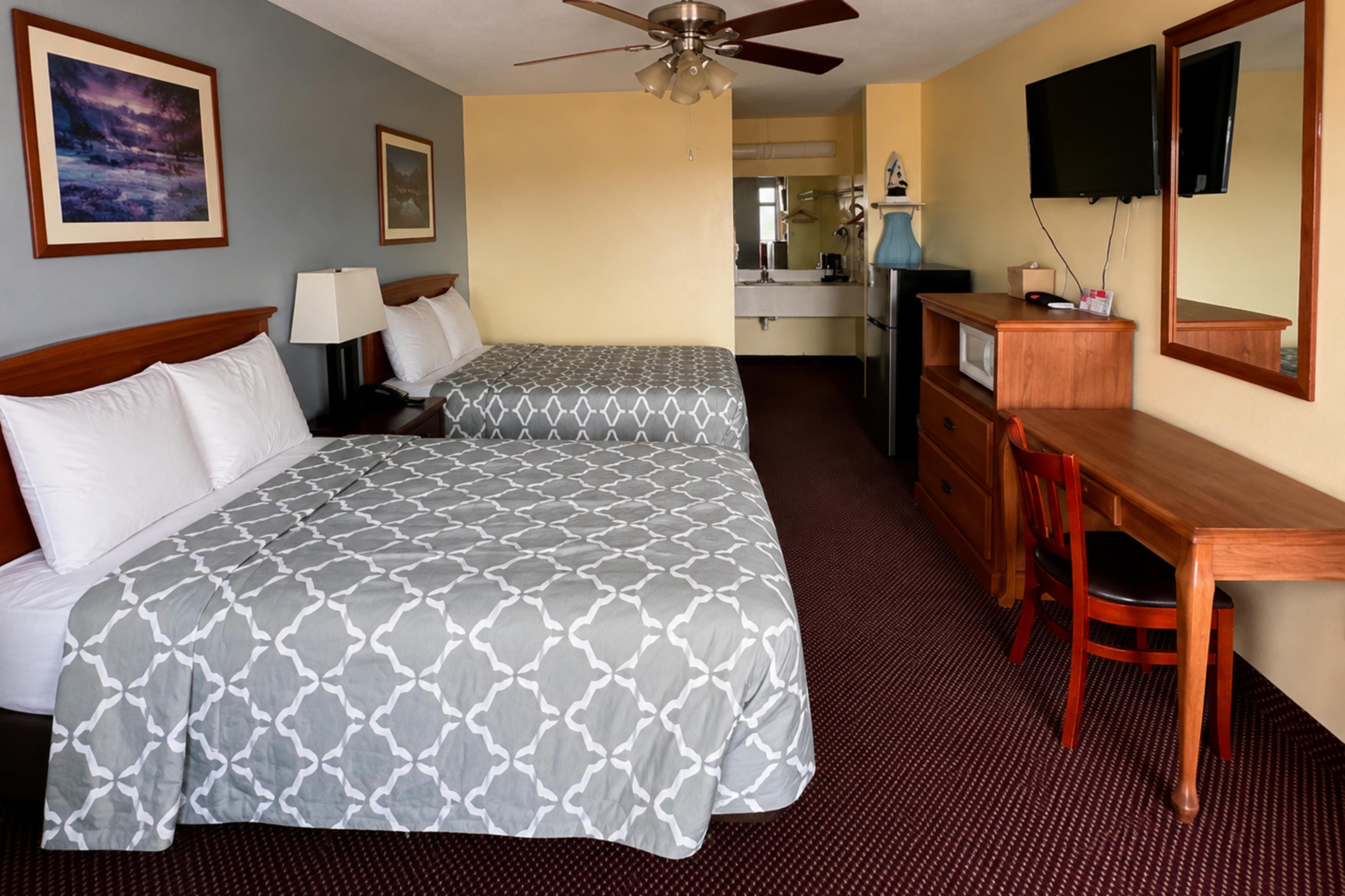 2 Full Beds Non-Smoking