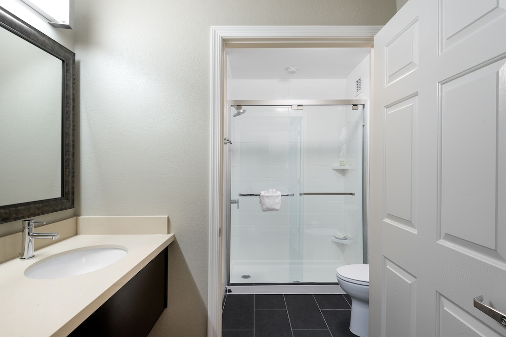 STAYBRIDGE SUITES CHANTILLY - DULLES AIRPORT 20/73