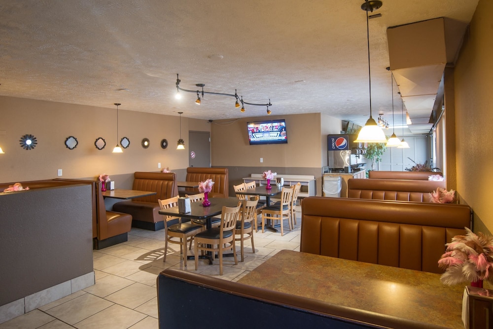 Americas Best Value Inn Lincoln Airport 26/32