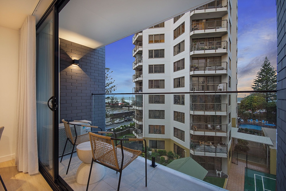 The Shores Surfers Paradise Apartments 5/50