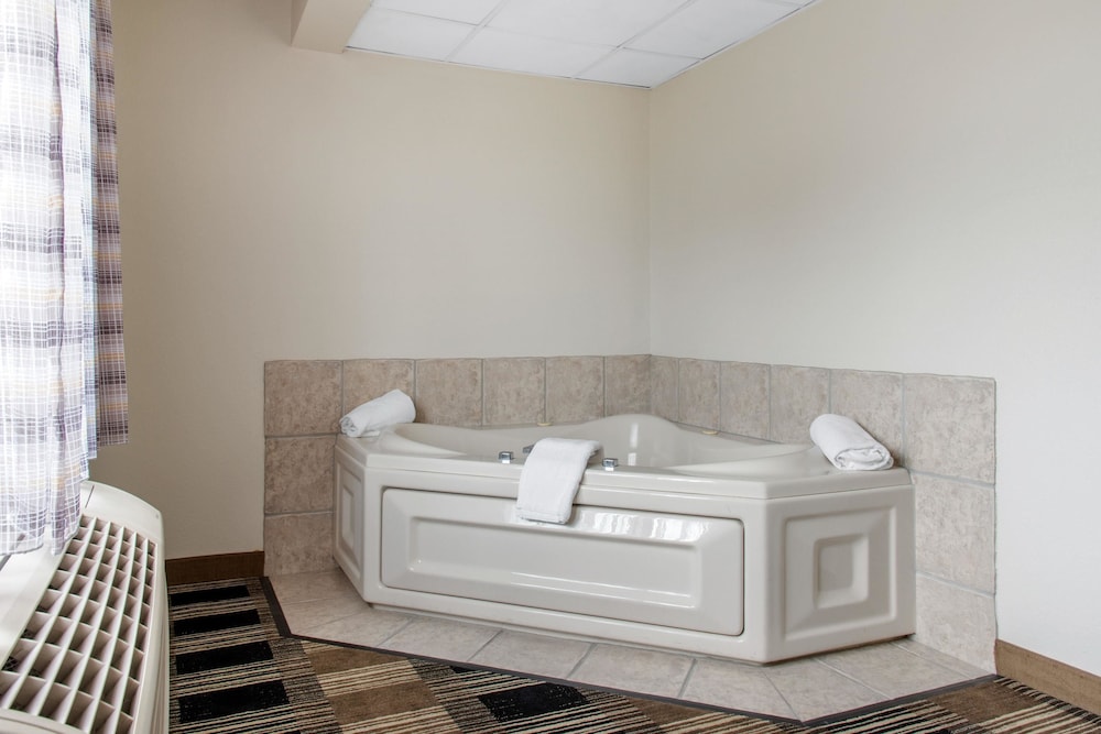 Quality Inn near Medical Center 13/38