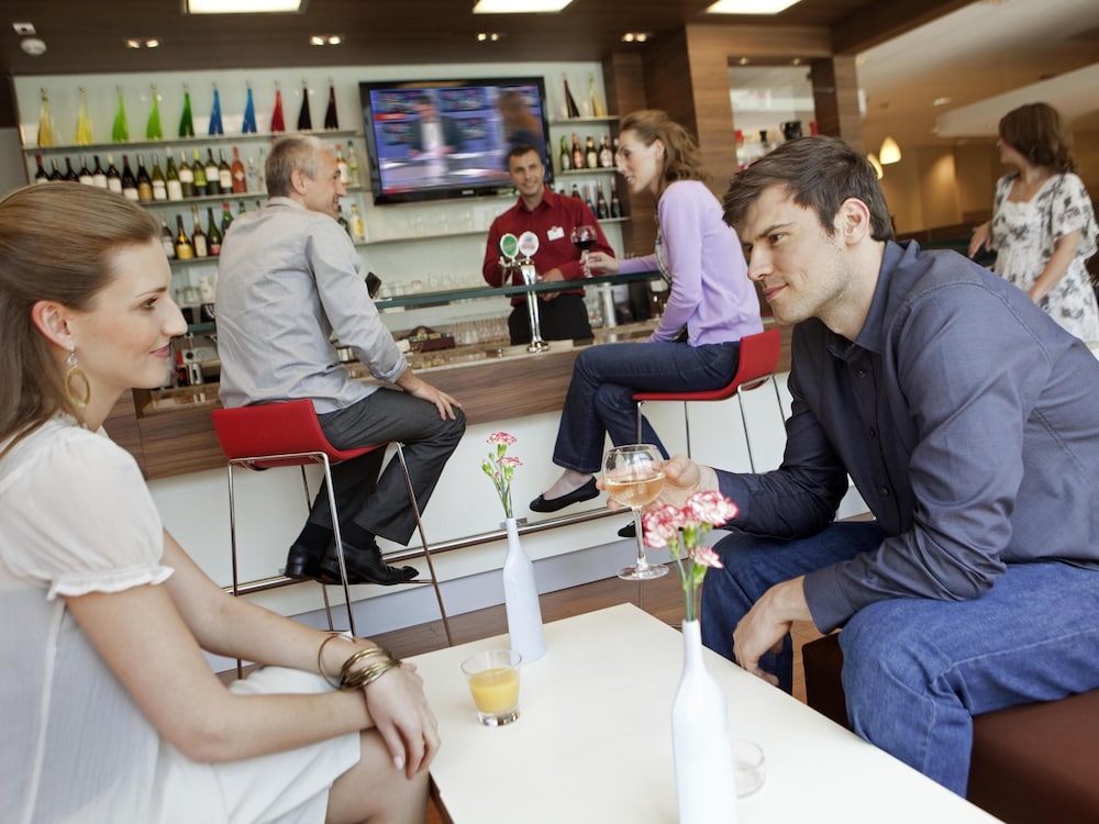 Ibis Warszawa Reduta 37/55