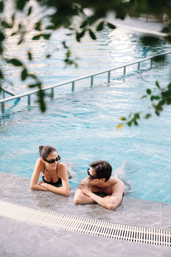 Centre Point Plus Hotel Silom 43/76