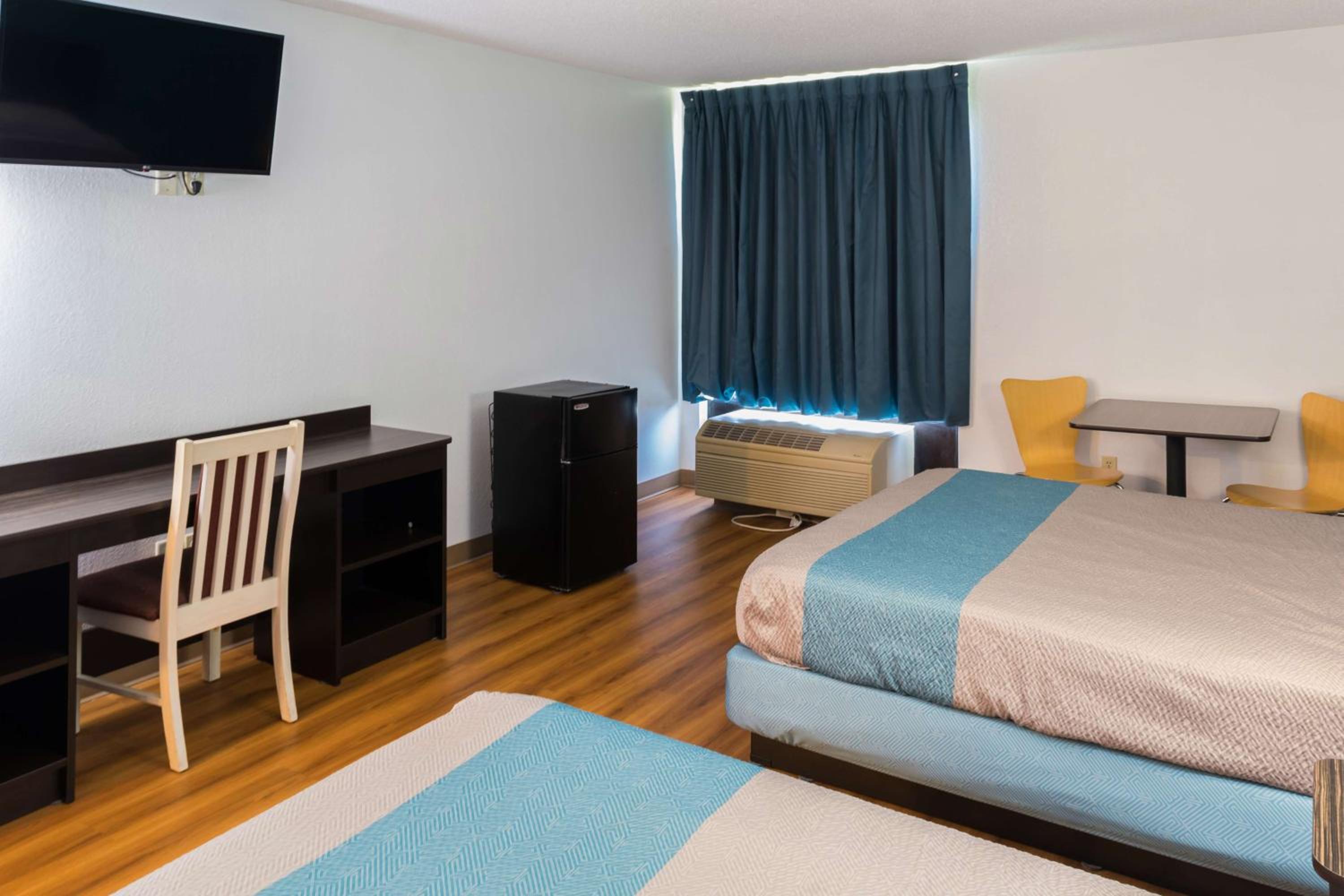 Room, 2 Queen Beds
