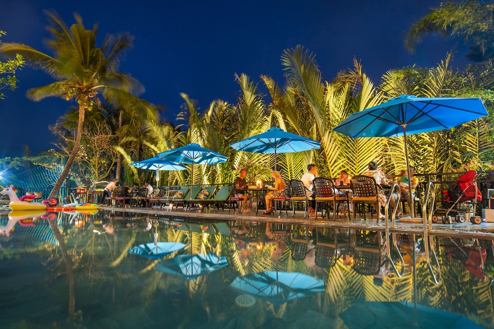 Hoi An River Palm Villas 57/64