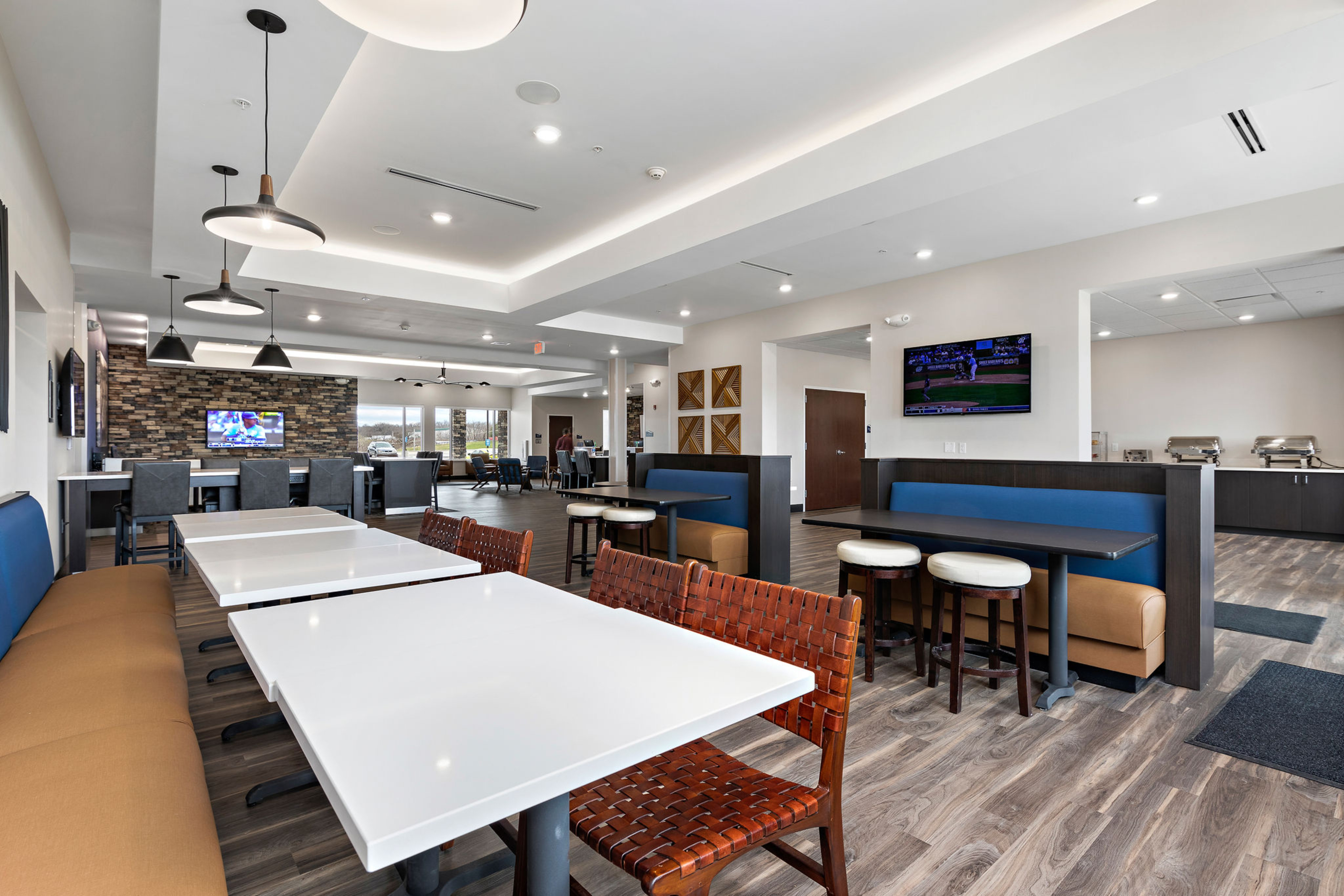 Holiday Inn Express Kansas City North Parkville, an IHG Hotel 34/50