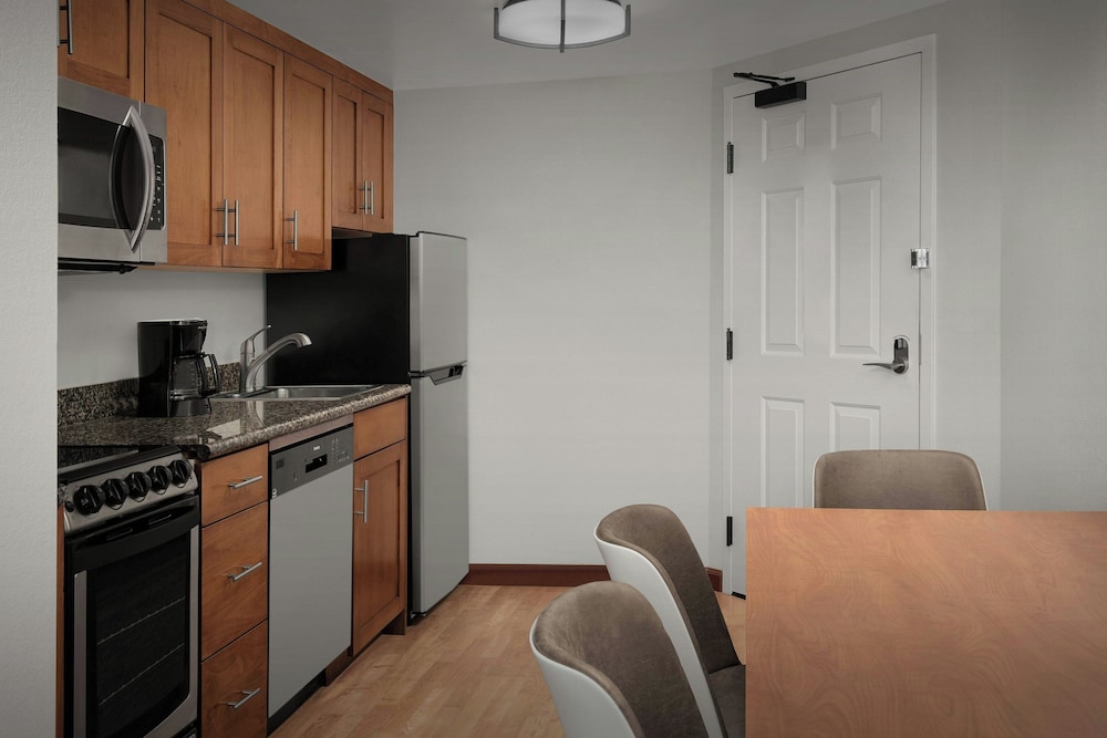 Towneplace Suites Suffolk Chesapeake 13/54