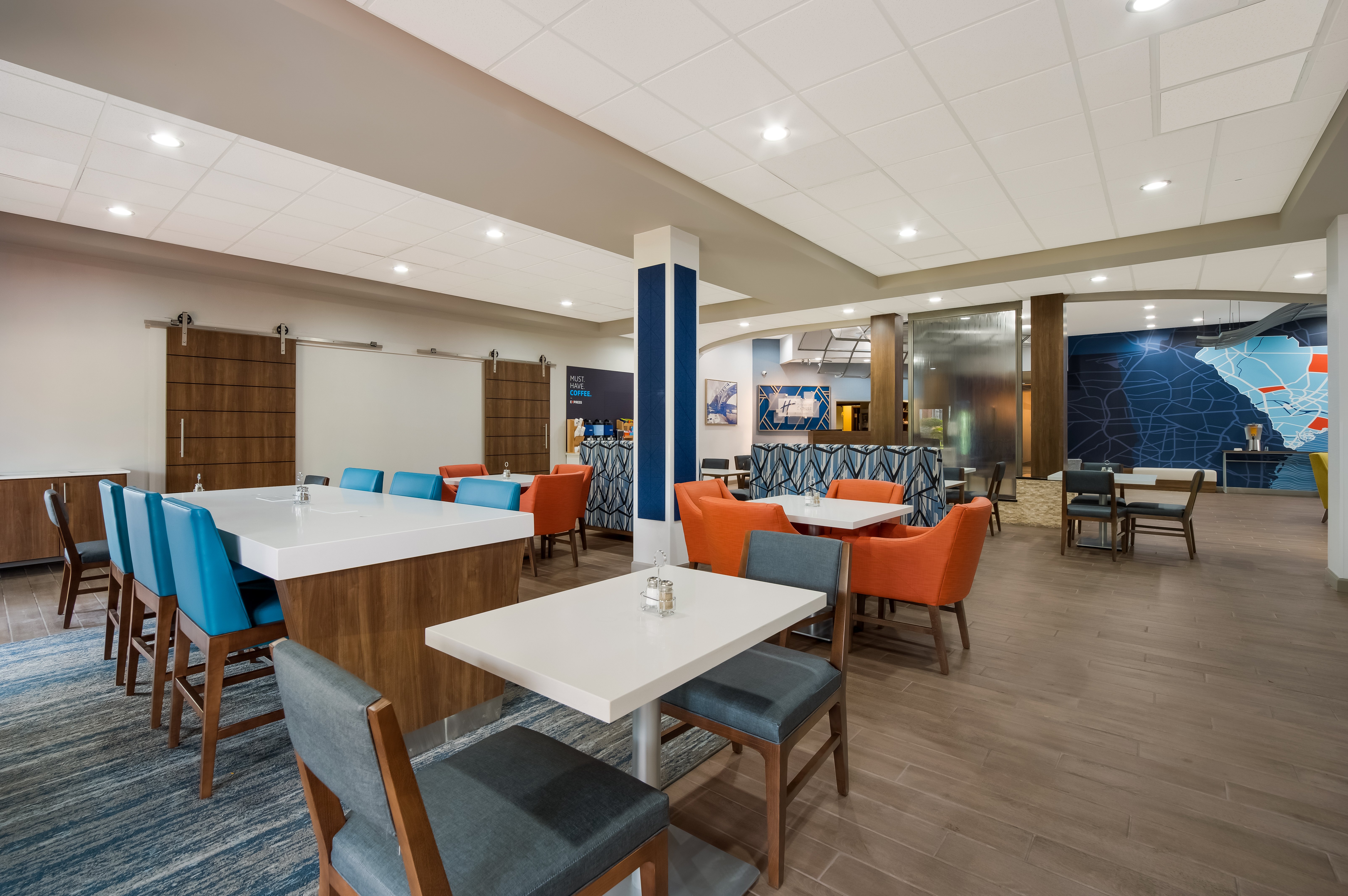 Holiday Inn Express & Suites Lexington 21/32